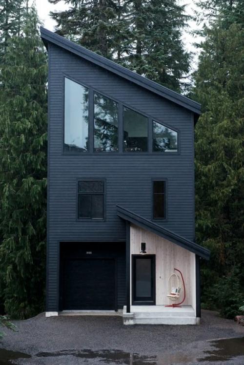 Загляните внутрь современного лыжного шале в Орегоне. 01