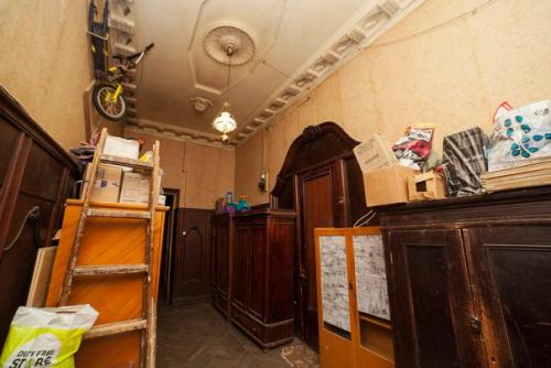 Мы предлагаем вам ознакомиться с интерьерами коммунальной квартиры в знаменитом доме эмира бухарского на каменноостровском проспекте. 03