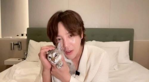 Я Понял КАК Мало У НАС Времени чан гын сок рассказал поклонникам, чем он занимался после операции по удалению рака щитовидной железы. 01