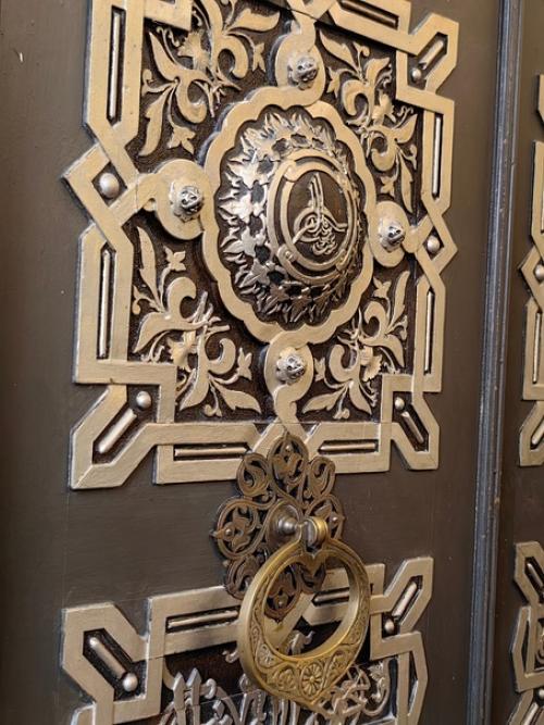 Чем можно удивить петербуржца после наших - то дворцов и архитектурных шедевров? 03