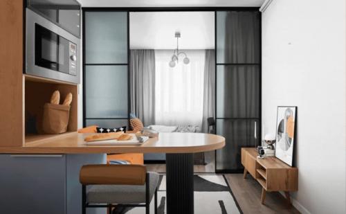 Интерьер квартиры - студии 29, 6 м 2 в ЖК AFI Tower в Москве. 02