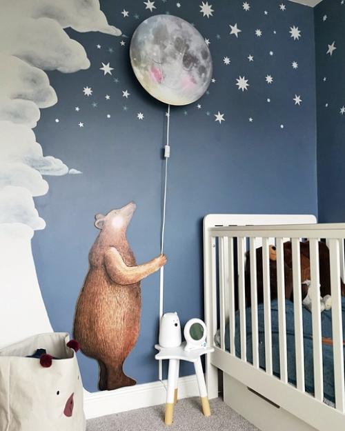 Детское царство. Такой декораторский прием - акцентная стена есть. 05