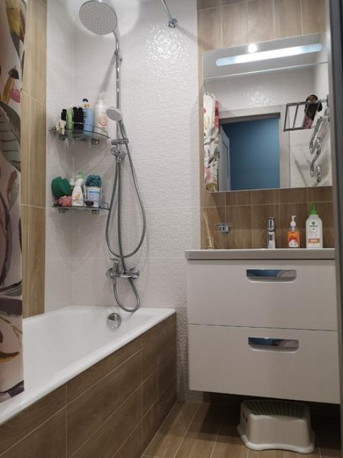 Мы не дизайнеры конечно, но хотели сделать уютненько, на наш вкус всё вышло, интересно показать что вышло и услышать объективную критику.