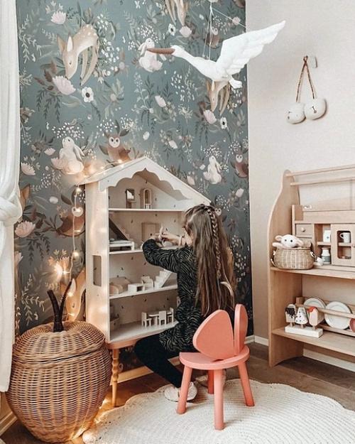 Детское царство. Такой декораторский прием - акцентная стена есть. 02