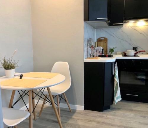 Не много не мало, а почти две недели как дочь переехала в свой дом (больше никакого съемного жилья и чужих хозяев). 04