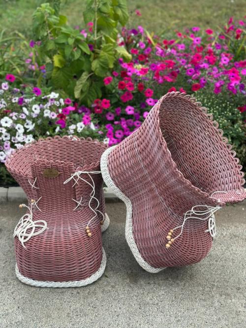 Вам плетёные башмачки из ротанга в цвете пыльная роза представляю. 03