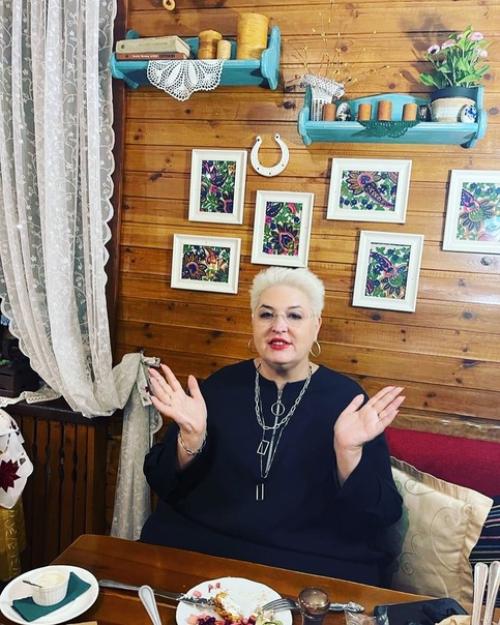 Гуляли и неожиданно попали в очень интересный ресторанчик Подкованазывается. 03