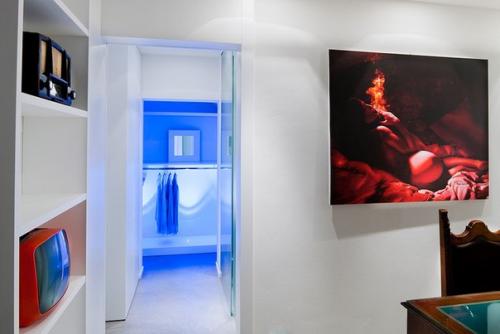 Современный жилой лофт в помещении гаража. 06