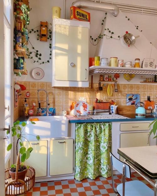 Эта невероятная квартира в Ницце как музей винтажных вещей выглядит. 01