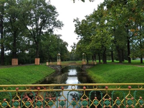 Царскосельский дворцово-парковый ансамбль - блестящий памятник мировой архитектуры и садово-паркового искусства Xviii - начала XX века. 06