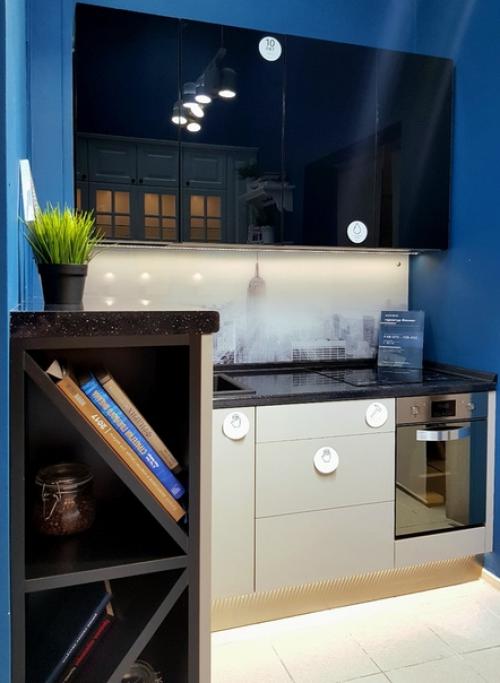 Мы хотим рассказать вам о нашем самом маленьком образце. 01