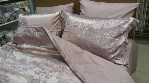 Салон штор Эскиз принимает заказы на спальные комплекты, покрывала и подушки, под ваш интерьер? 02