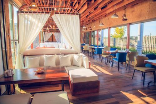 Новый отель Утесов открыт в Анапе. 08