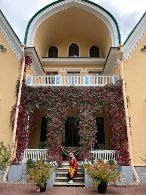 Дворец коттедж и готический замок в парке Александрия, Петергоф. 03