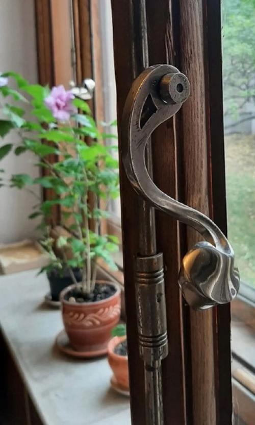 Чуковский называл этот дом Гадким, а мы им восхищаемся. 04