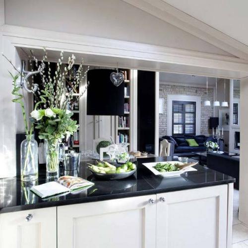 Наконец - то все позади и вы стали полноправным владельцем своей новой квартиры! 04