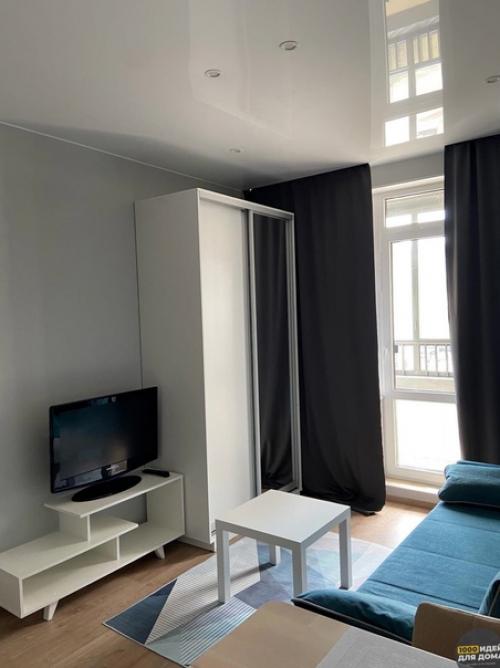 Небольшая студия. Современная. 04