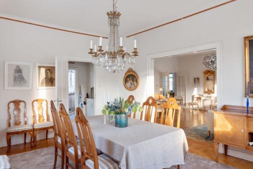 Это шведская вилла в 1905-м году построена. 03