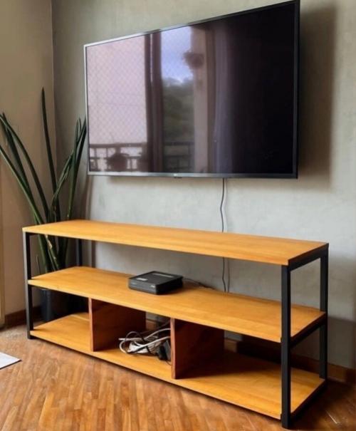 Мебель лофт в интерьере играет большую роль, ведь с ее помощью проводят зонирование комнат. 02