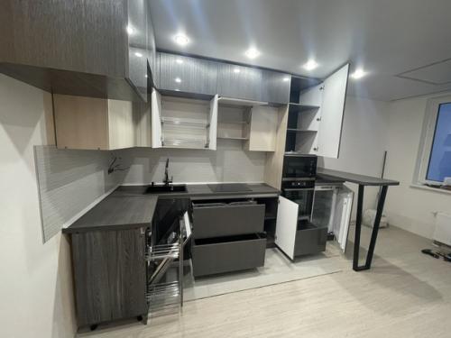 Принес вам отличный проект кухни с барной стойкой. 01