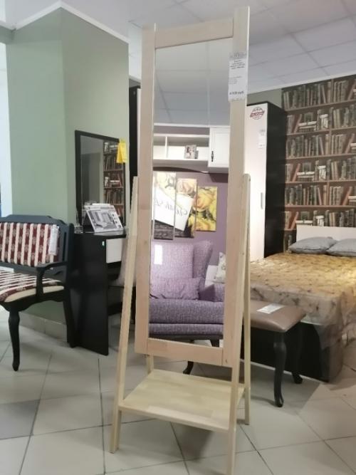 Зеркала- это доступный способ привнести больше света и повысить эстетическую привлекательность комнаты. 02