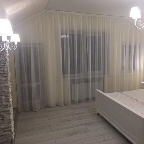 Интерьер нашей скромной спальни на мансарде. 06