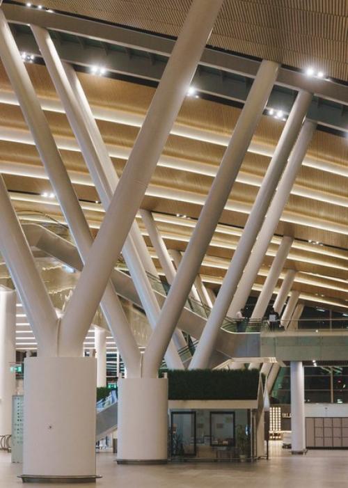 В Ростове-на-дону к ЧМ - 2018 построили новый аэропорт Платов. 02