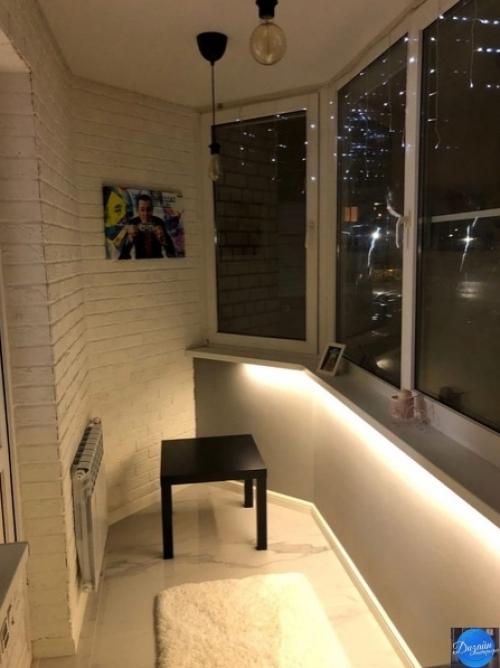 Долго выбирали материалы и цвета для нашего балкона. 08