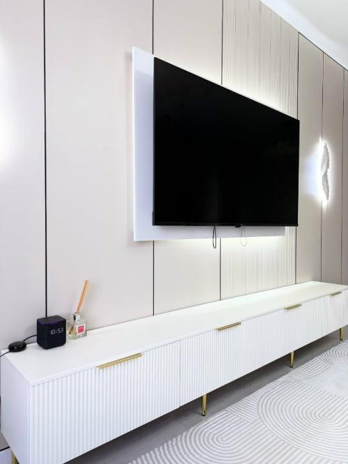 Устали от беспорядка под телевизором и проводов на виду? 04