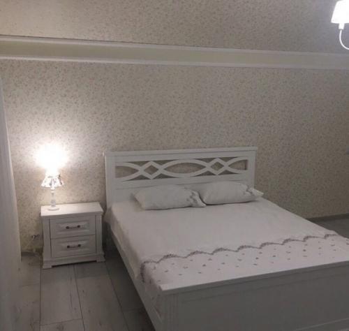 Интерьер нашей скромной спальни на мансарде. 05