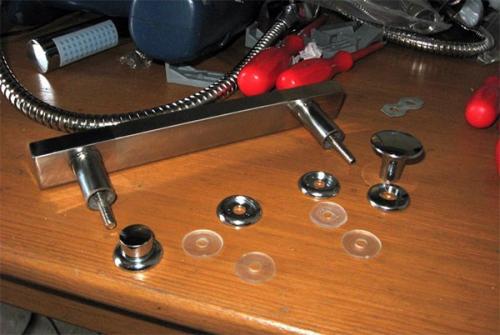 Душевая кабина: особенности сборки и технология подключения своими руками. 03