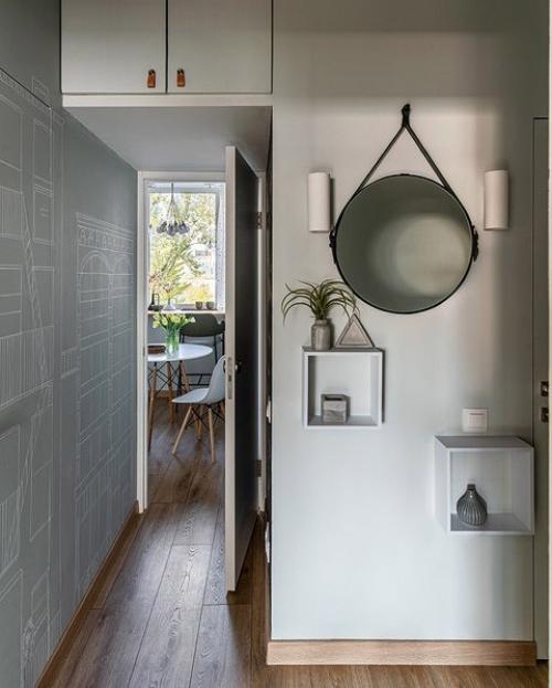 Интерьер этой квартиры в тихом центре Москвы интересен не только эстетическими решениями, но и планировкой со спальней - кладовой. 05