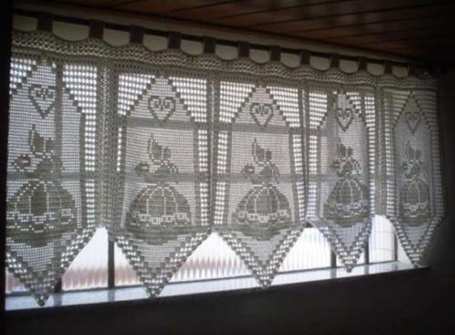 Вязаные шторы в интерьере. 02