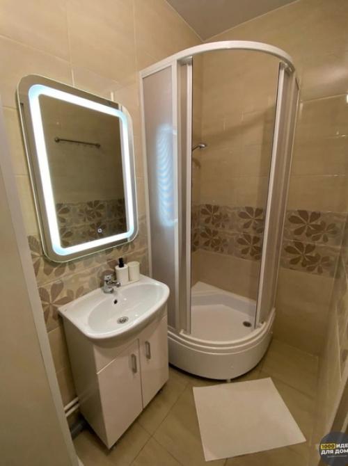 Небольшая студия. Современная. 06