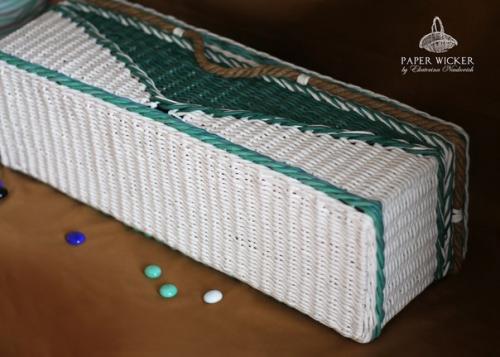 Сегодня покажу вам короб в ванную комнату, выполненный в стиле ванных принадлежностей Ikea. 03