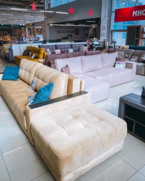 Вы знали, что мебельный центр в ТРК Пилот самый большой в ленинградской области? 01