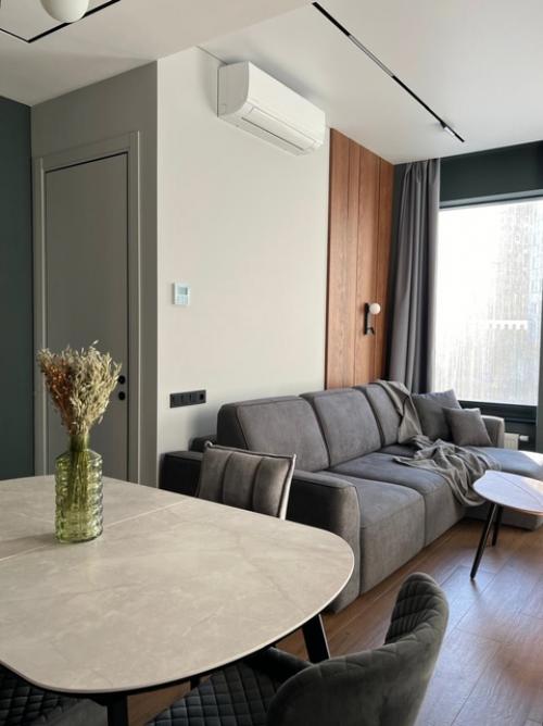 Реализация!   Мои заказчики из Москвы вчера прислали фоточки (и даже видео) готового ремонта в евродвушке 42 кв м, ЖК зиларт. 02