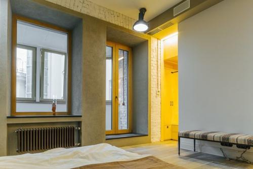 Четырёхкомнатная квартира на Остоженке с красным холодильником и медными трубами ч. 2. 01