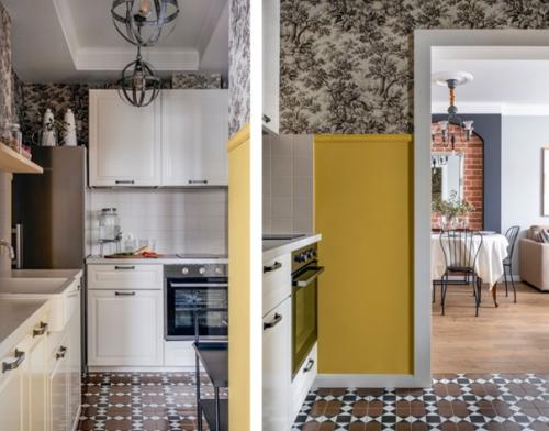 Небольшая двухкомнатная квартира с кухней в коридоре. 01