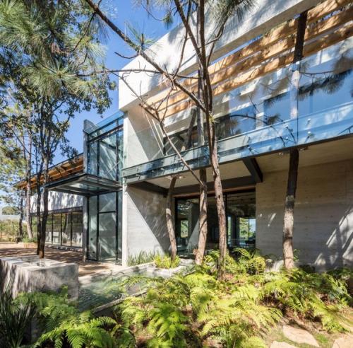 Дом с видом на озеро / Grupoarquitectura. 01