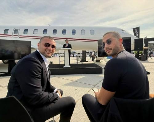 В ноябре 2025 года Elie Saab заключил соглашение с Bombardier о разработке интерьеров для роскошного частного самолёта Global 8000. 04