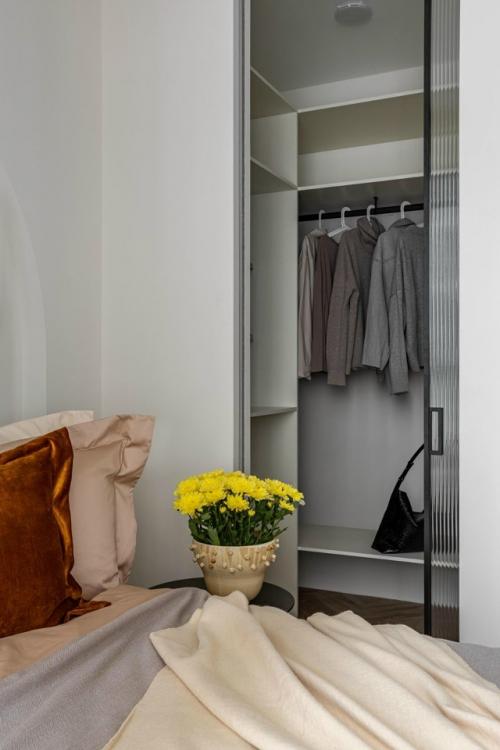 Этот интерьер - доказательство того, что площадь не определяет возможности. 02