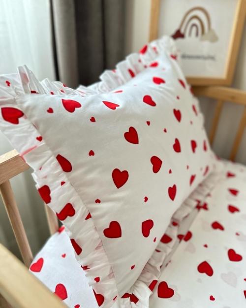 Один из главных трендов интерьера в 2024 году - это красный. 06