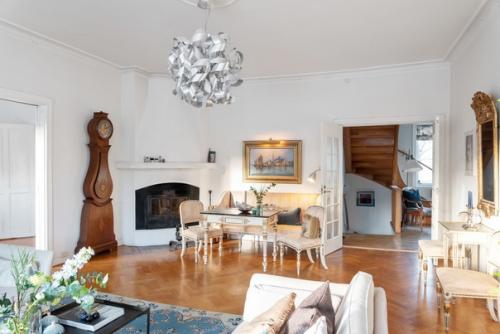 Это шведская вилла в 1905-м году построена. 01