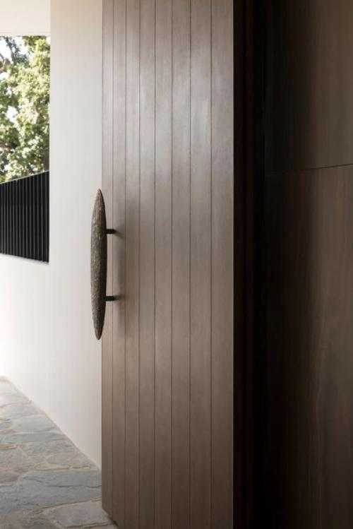 Австралийская архитектурная студия Wood Marsh завершила работу над домом в пригороде Мельбурна праран. 04