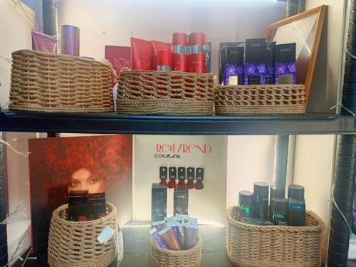 Корзиночка из джута, станет очень красивым дополнением в интерьере, украсит любой туалетный столик и прикроватную тумбу. 02