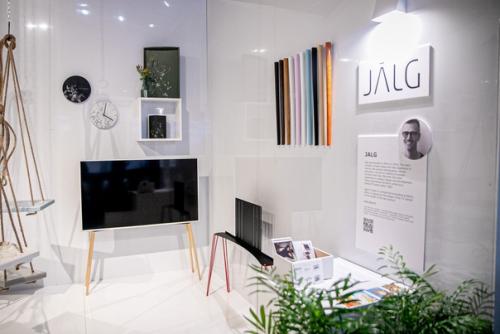 Scandi Crush: минималистичный дизайн телевизора. 04