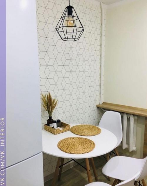 Маленькая кухня. В светлых тонах. 01