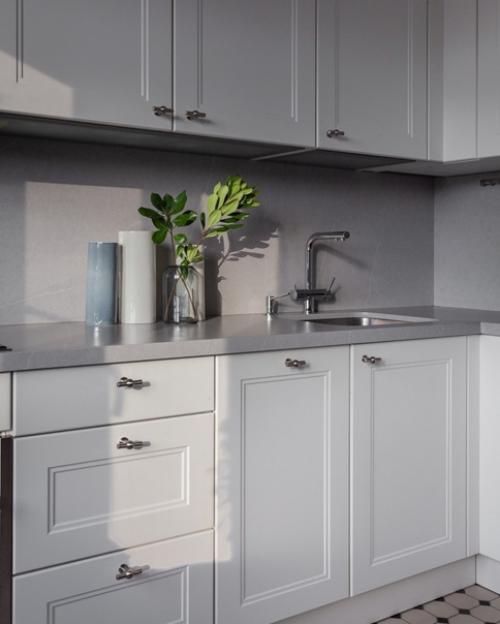 Владельцы квартиры общей площадью 74 квадратных метра - семья из трех человек. 02