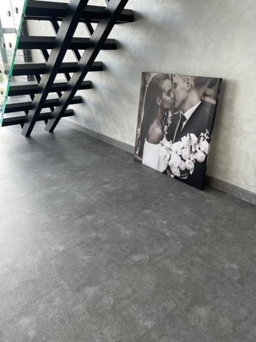 Коллекция Fargo Stone уверенно становится частым выбором для гостиной и жилых. 02